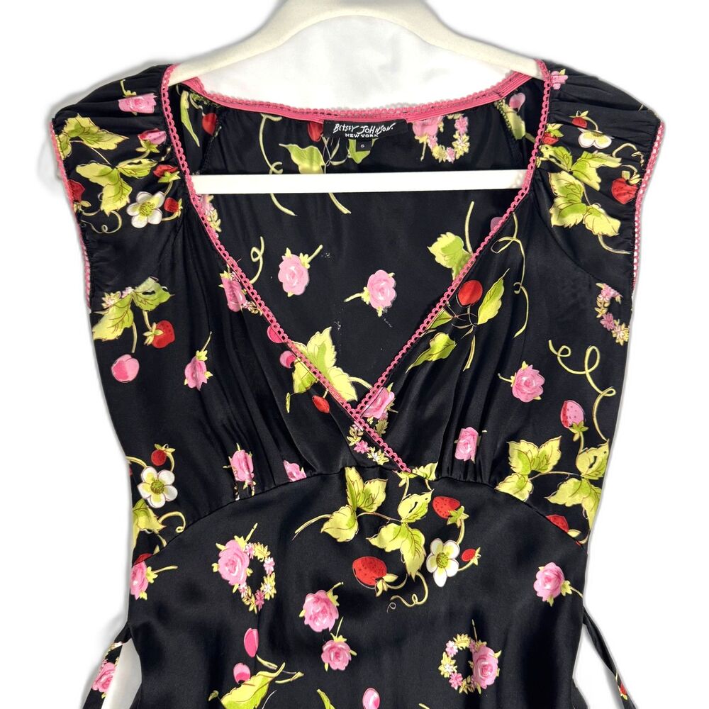 Size 6 Y2K Vintage Betsey Johnson silk dress strawberry cherry fruit print - Picture 2 of 6